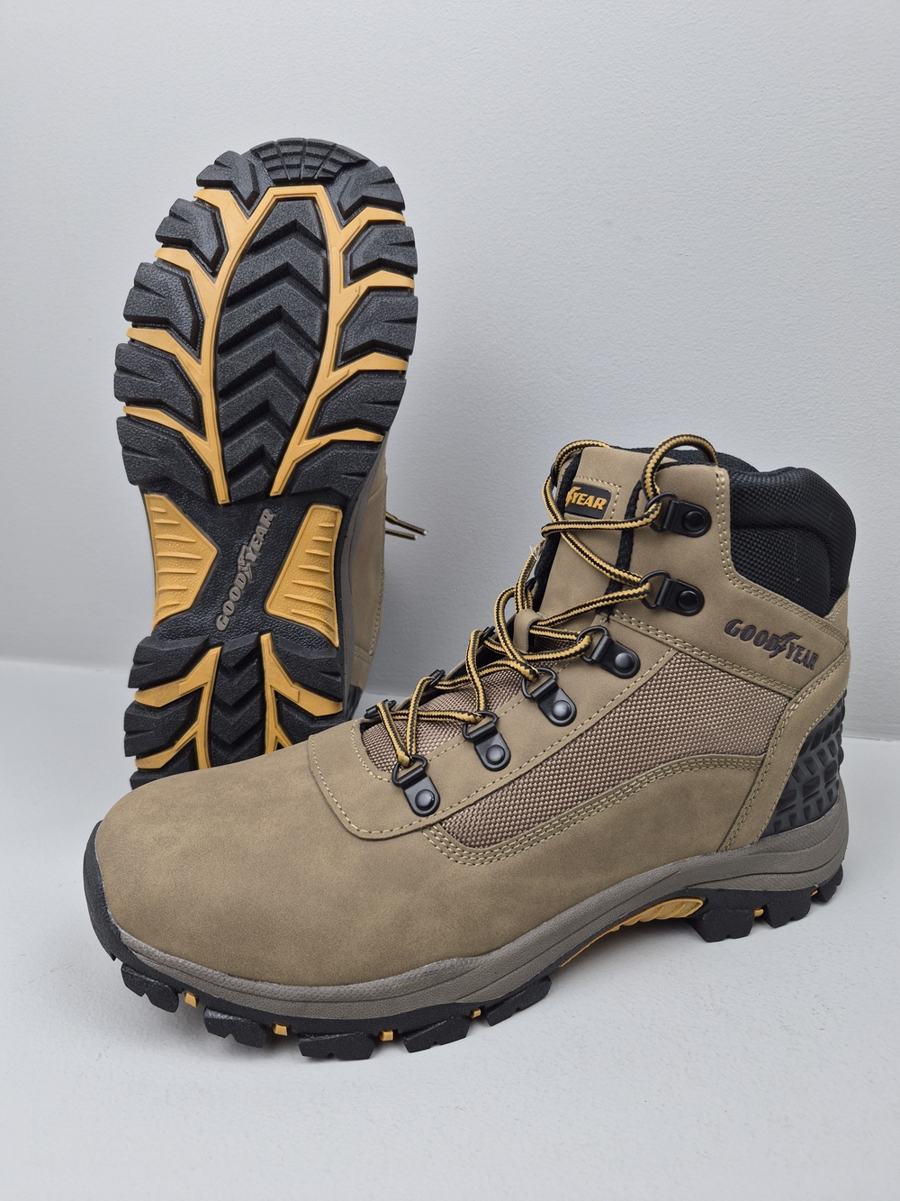 EUC Goodyear Montana-P Men's Waterproof Work & Safety Boots Men Size 10w Walnut